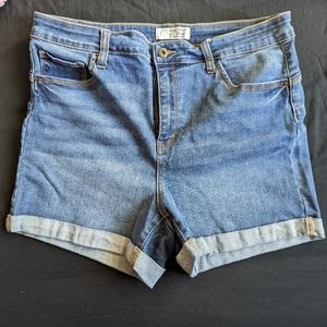 Forever 21 | High Rise Cuffed shorts